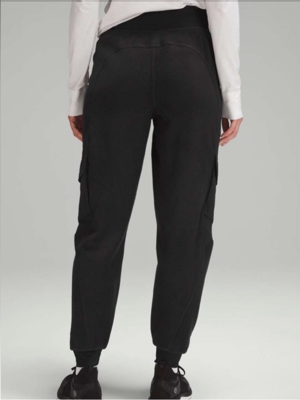 Lululemon Black Fleece Ripstop Cargo High-Rise Hiking Jogger Pants Black Size 6 - Picture 2 of 9